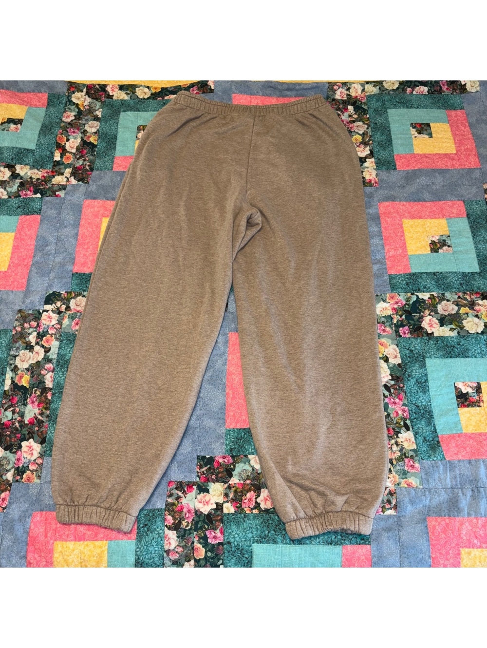 American Eagle AE Woman’s Medium Brown Sweatpants with Elastic Ankles - Picture 4 of 8